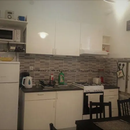 Diana Apartment *