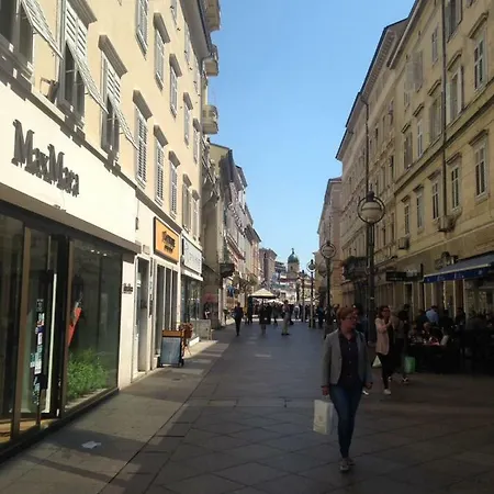 Diana Apartman